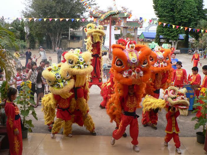 Tổ chức múa lân Trung thu giá rẻ, cung cấp xiếc ảo thuật đêm Trung thu 