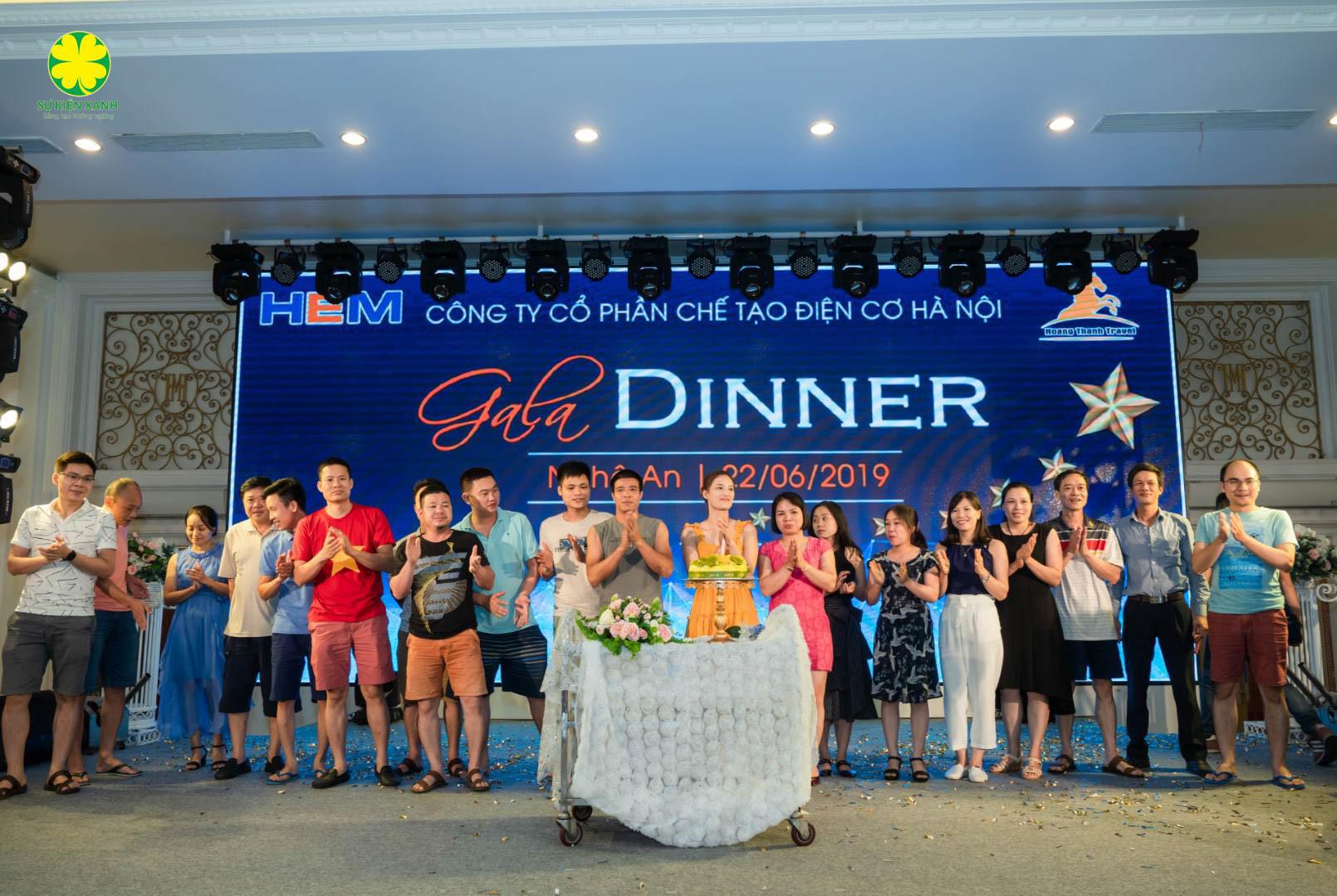 Mẫu kịch bản chương trình gala dinner hấp dẫn, tạo ấn tượng